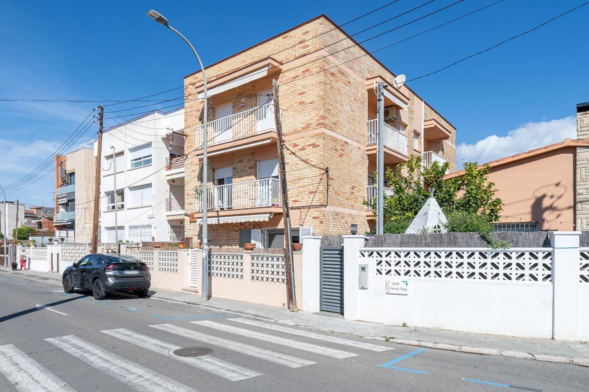 Hauzify I Apartament Zulu Cubelles Kültér fotó