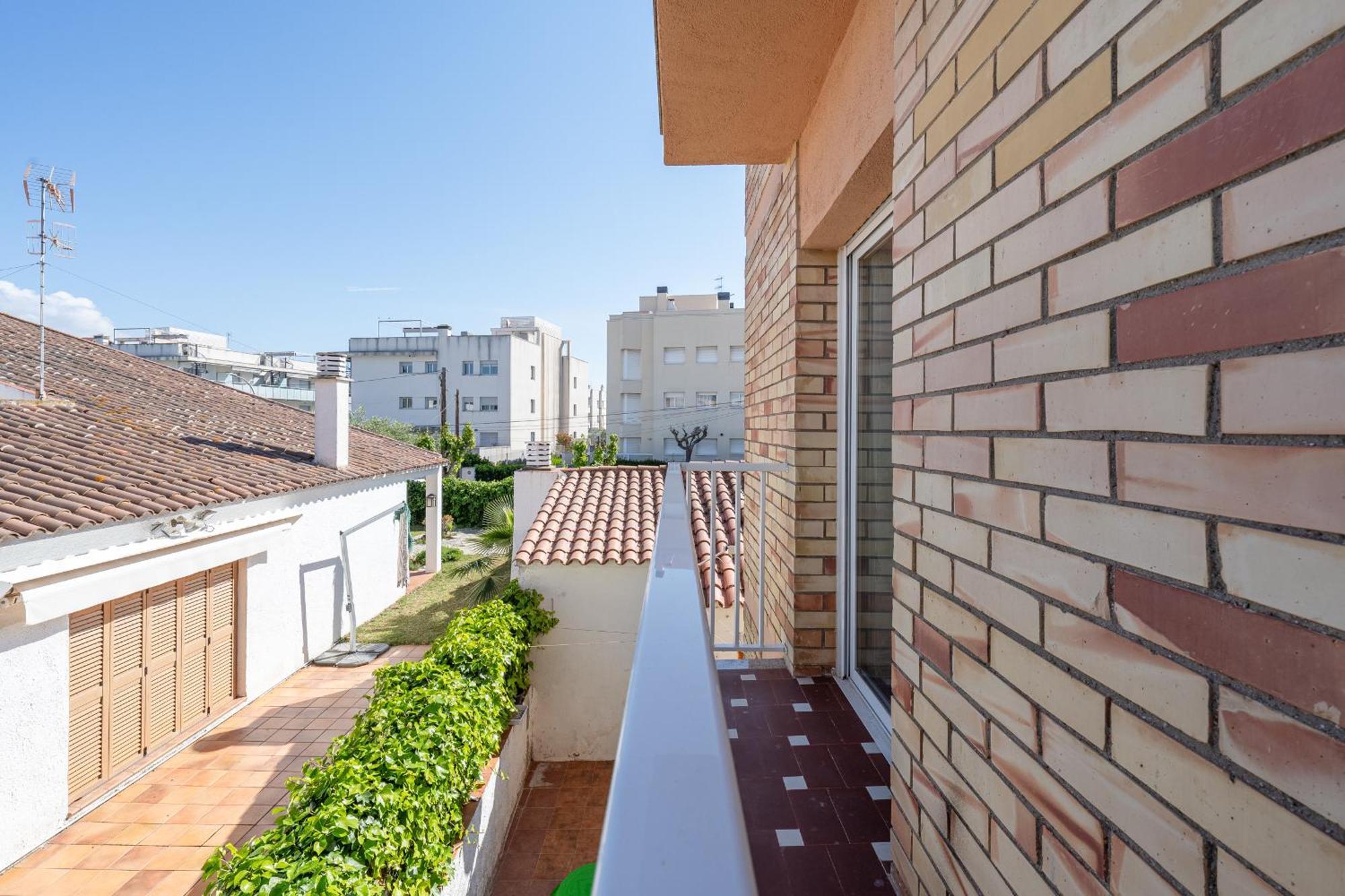 Hauzify I Apartament Zulu Cubelles Kültér fotó